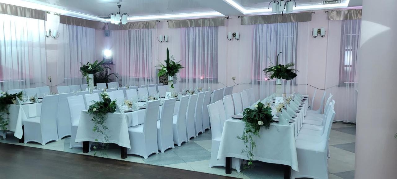 Hotel Rytwiany Экстерьер фото
