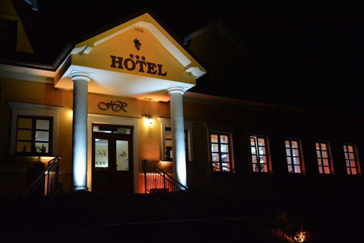 Hotel Rytwiany Экстерьер фото