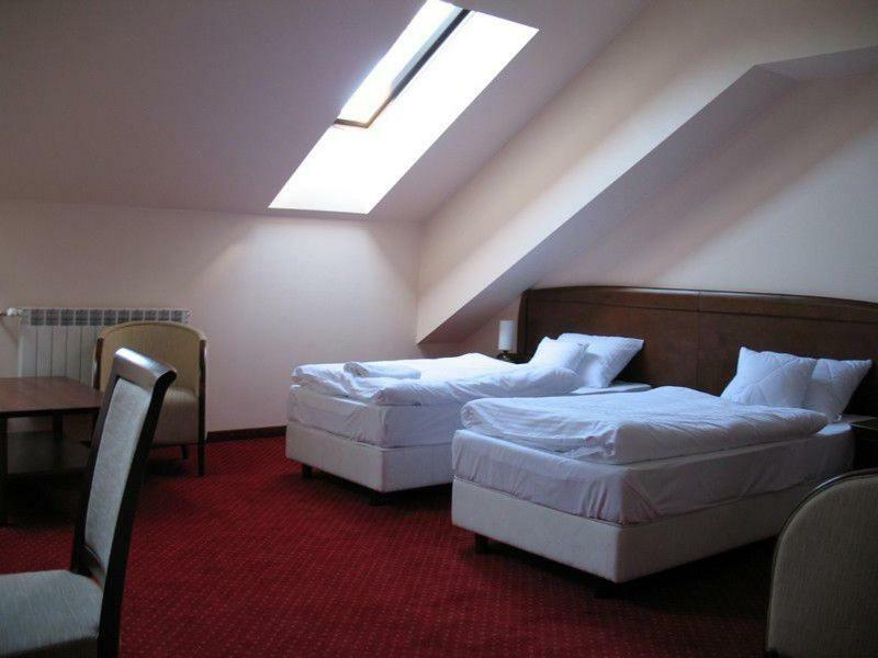 Hotel Rytwiany Экстерьер фото